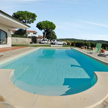 Contemporary In Castellaccio With Private Pool *