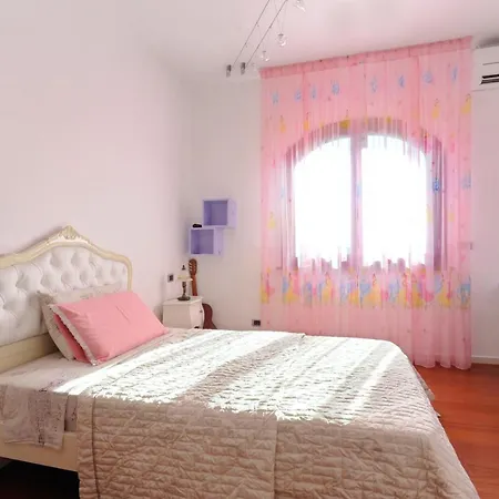 Villa Contemporary In Castellaccio With Private Pool *