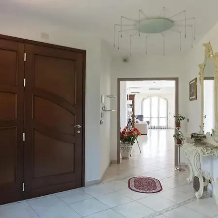 Villa Contemporary In Castellaccio With Private Pool *