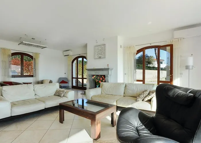 Contemporary In Castellaccio With Private Pool * Montenero (Livorno)