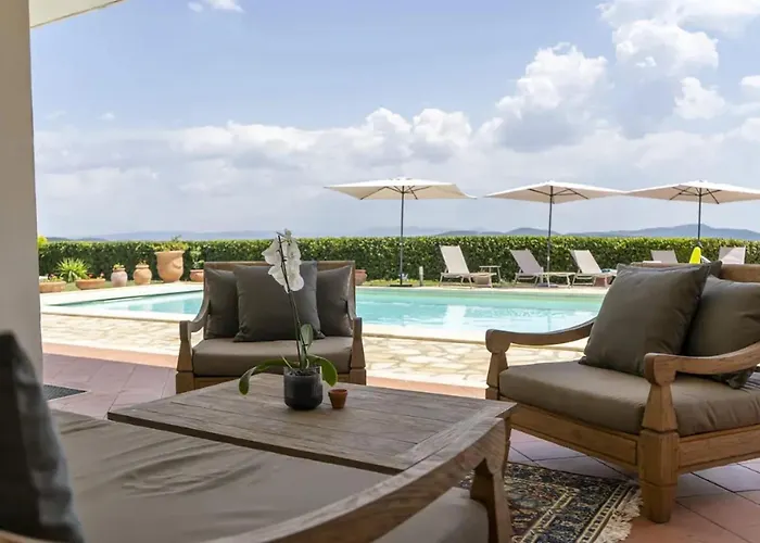 Вилла Contemporary In Castellaccio With Private Pool